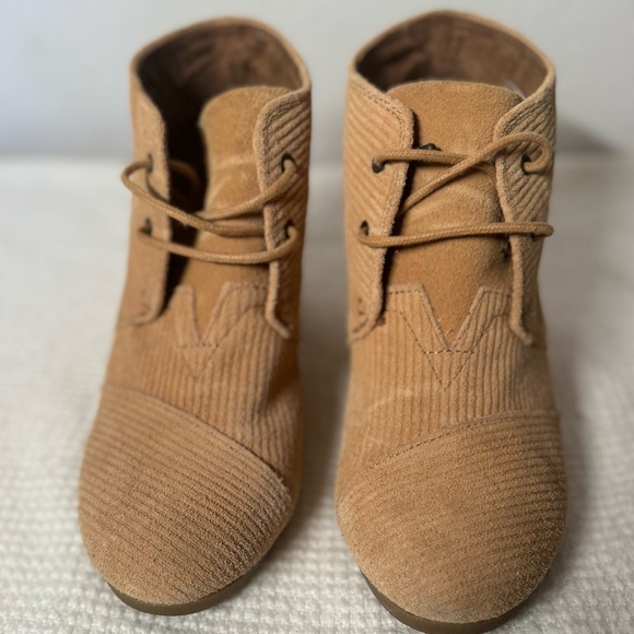 Tom’s corduroy wedge lace up tan bootie, women’s 8, EUC - Picture 5 of 5